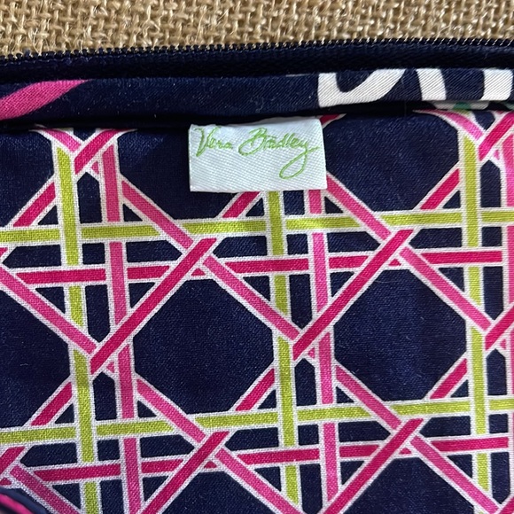 Vera Bradley tablet iPad bag - Picture 3 of 3